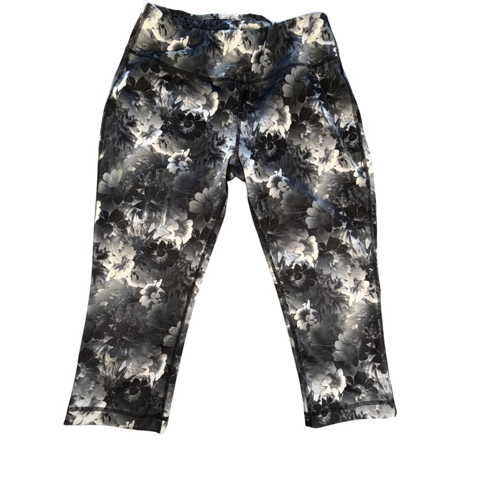 Danskin Now Capri Leggings Womens Small Gray Floral Print Drawstring Yoga Gym